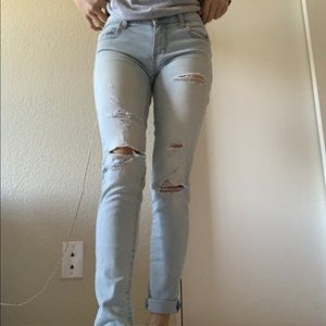 AE lightwash jeans